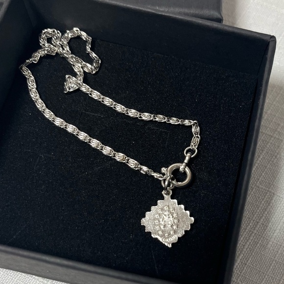 Vintage silver bracelet with pendant. Cool S design on the chain. Delicate. - Picture 3 of 4